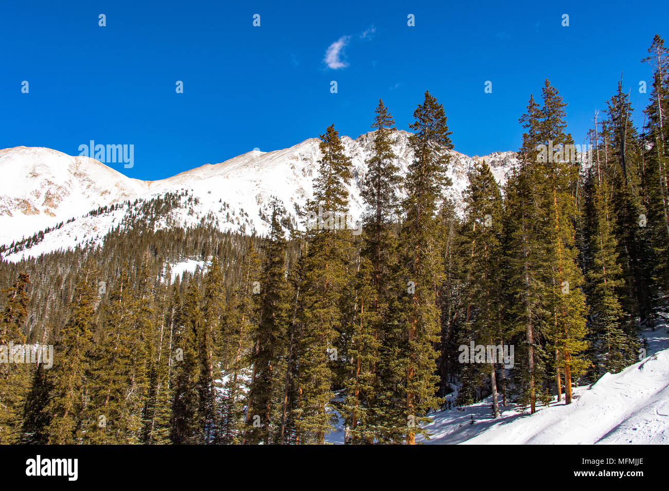 Arapahoe Basin coperto di neve in Colorado, Stati Uniti Foto Stock