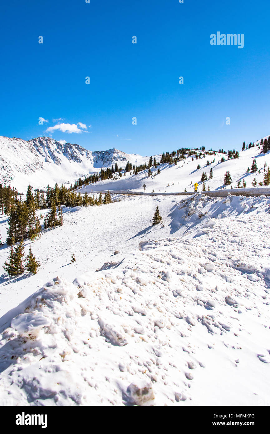 Arapahoe Basin coperto di neve in Colorado, Stati Uniti Foto Stock
