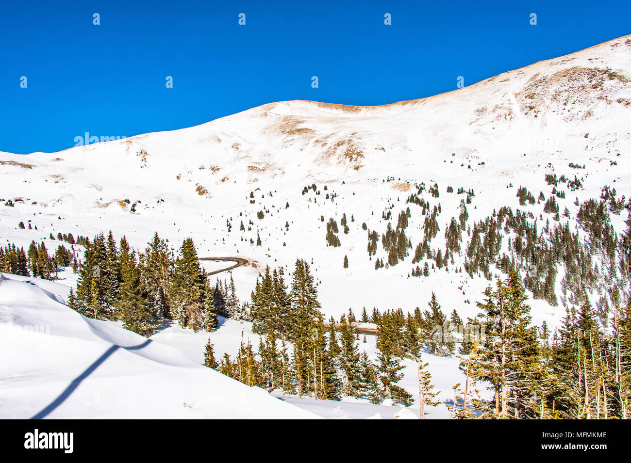 Arapahoe Basin coperto di neve in Colorado, Stati Uniti Foto Stock