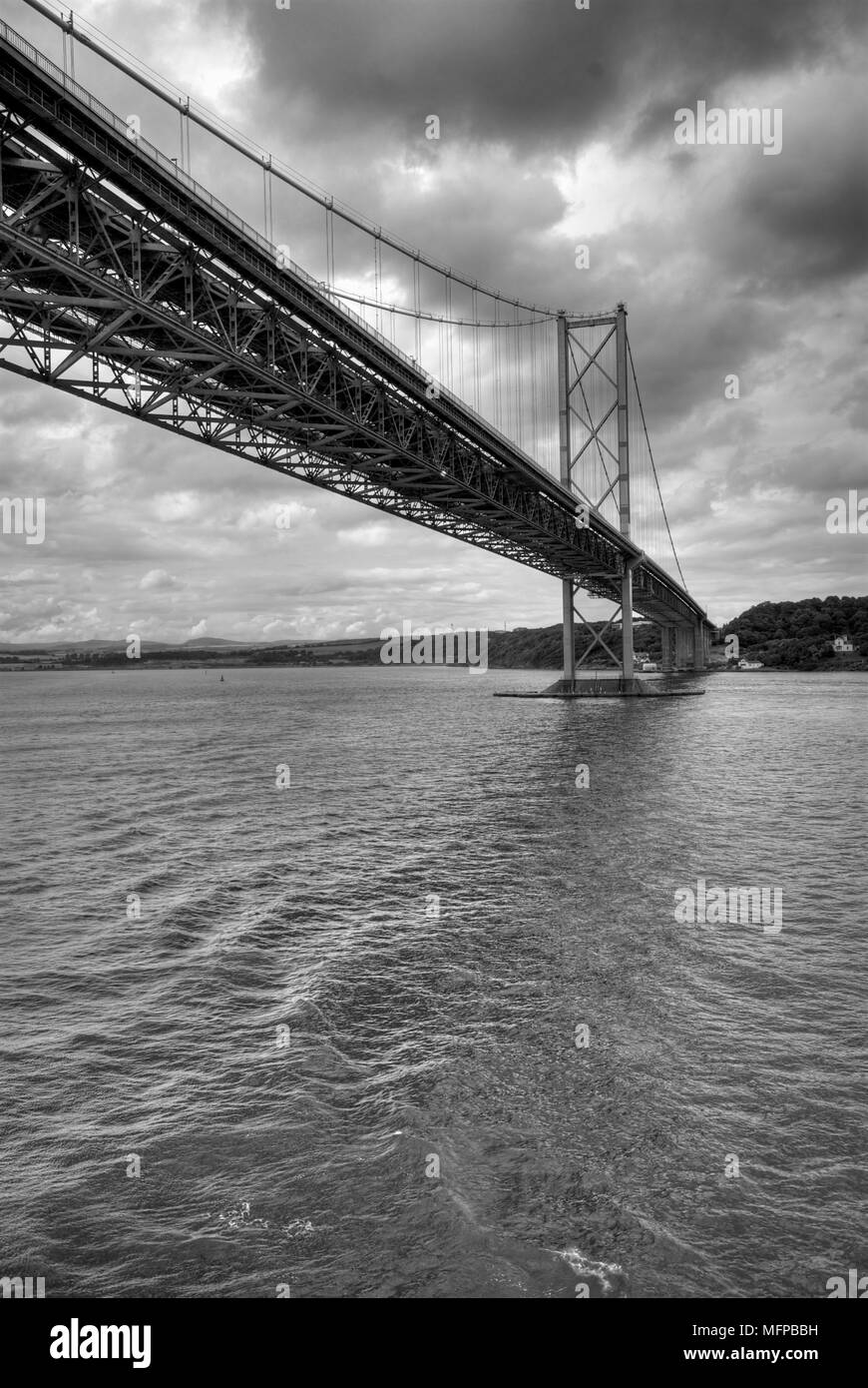 Il Forth Bridge a Firth of Forth vicino a Edimburgo, Scozia. Foto Stock