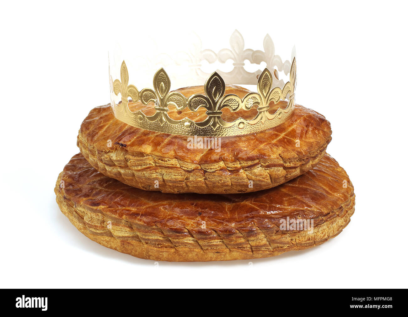 Galette des Rois con la corona, torta francese celebrando Epifania Foto Stock