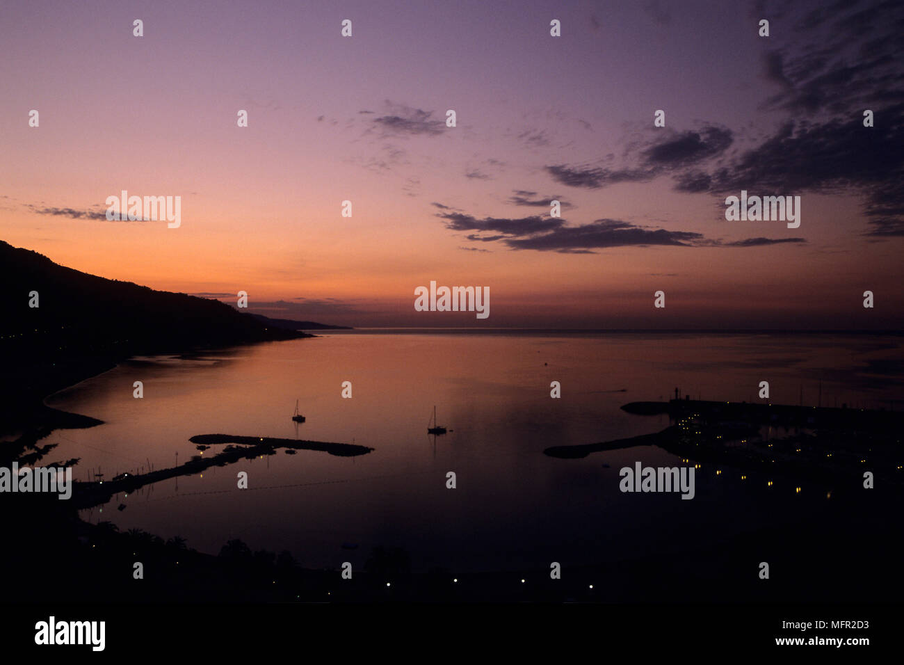 Beach And Harbour At Menton Immagini Beach And Harbour At