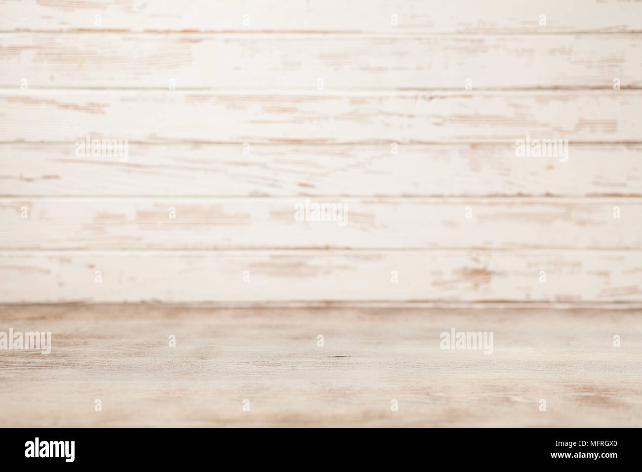 Bianco sullo sfondo di legno Foto Stock