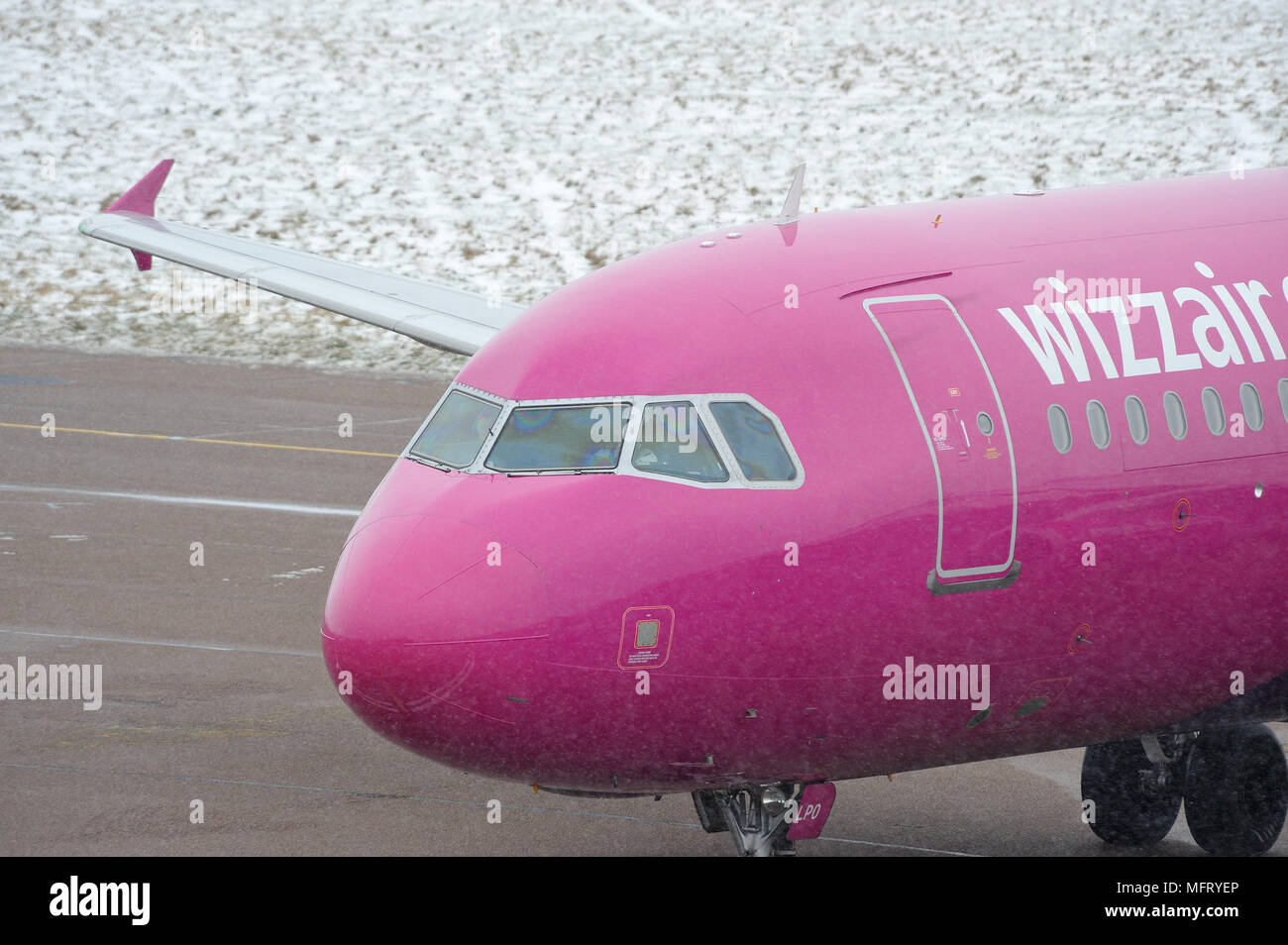 Wizz Air Jet all'Aeroporto di Luton, Bedfordshire, England, Regno Unito Foto Stock