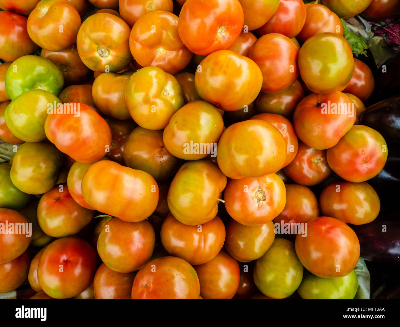 La frutta e la verdura fresca sulla strada del mercato di Alghero, Sardegna, Italia Foto Stock