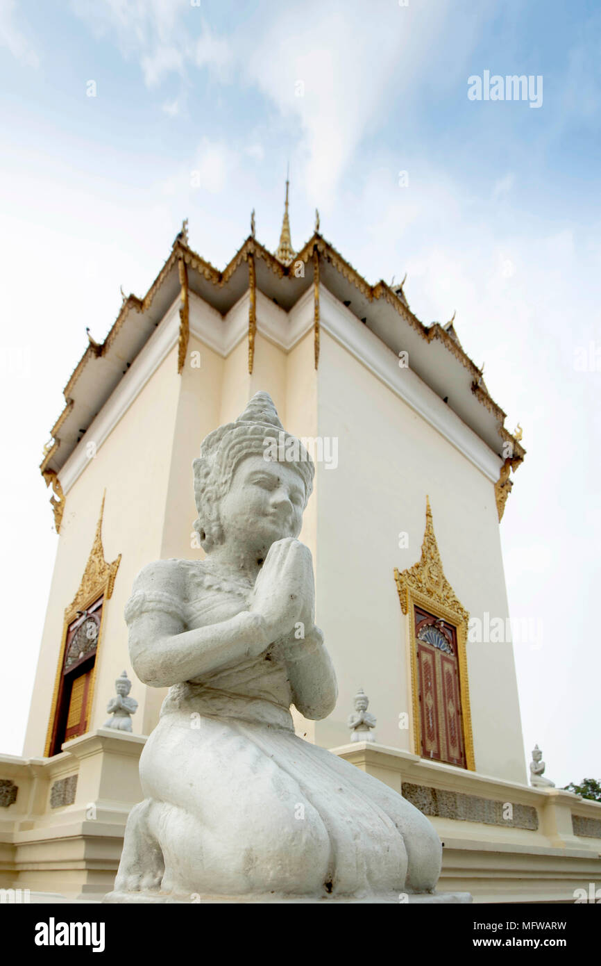 La Pagoda d'argento Stupa (Chedi) presso il Palazzo Reale di Phnom Penh Cambogia Foto Stock