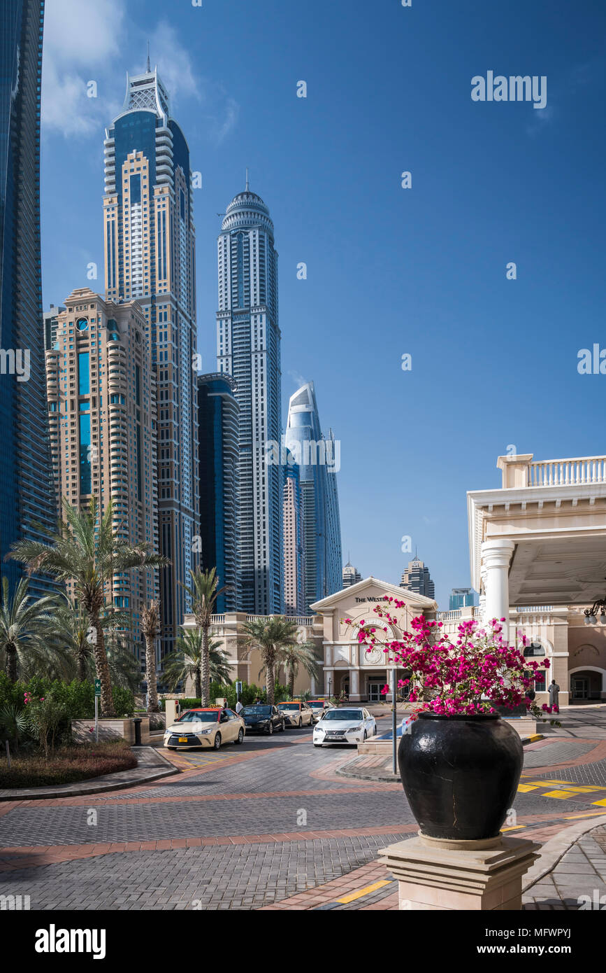 Il Westin Hotel nel quartiere di Marina di Dubai, UAE, Medio Oriente. Foto Stock
