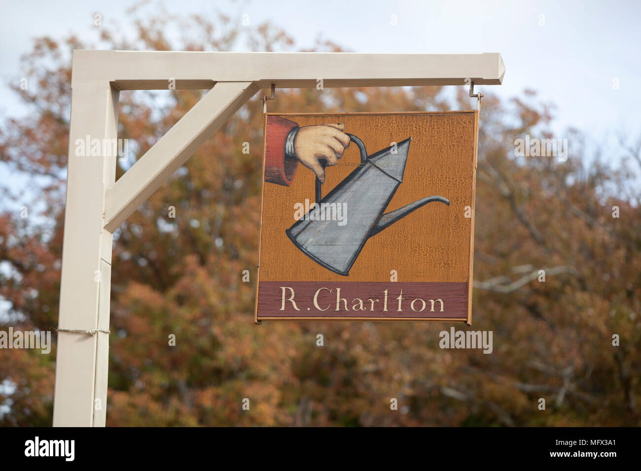 Un segno di Colonial Williamsburg Virginia pubblicità della R. Charlton's coffeehouse Foto Stock