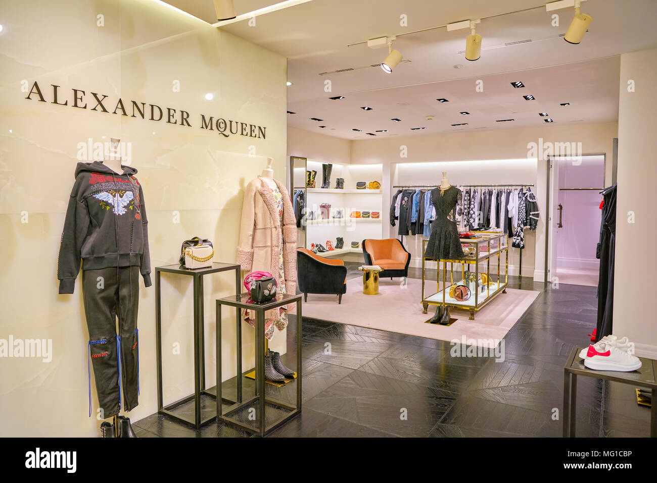 Alexander Mcqueen Scarpe Rinascente Store, 60% OFF | mooving.com.uy