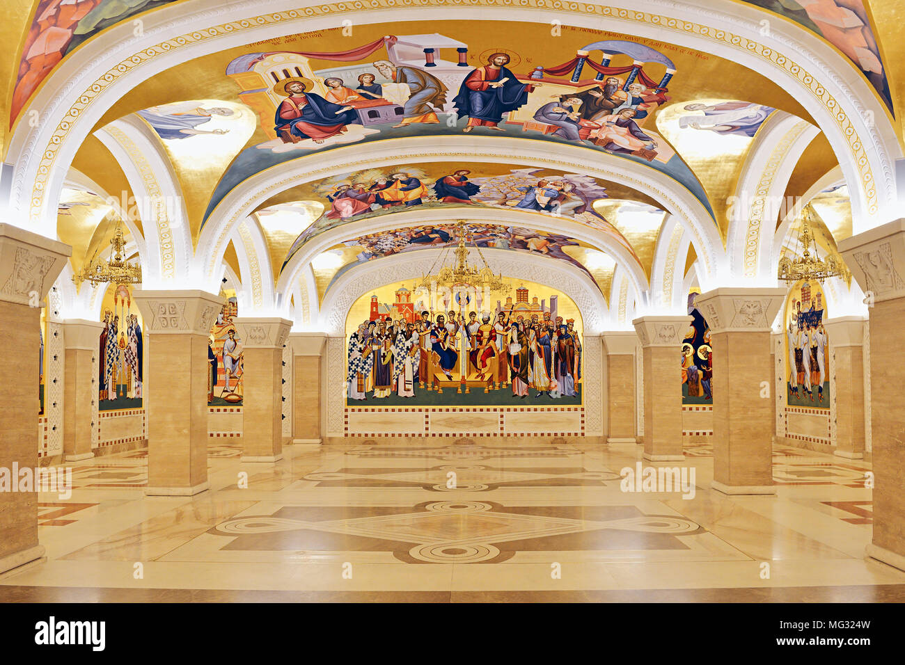 La cripta all'interno di San Sava Chiesa, Belgrado, Serbia Foto Stock