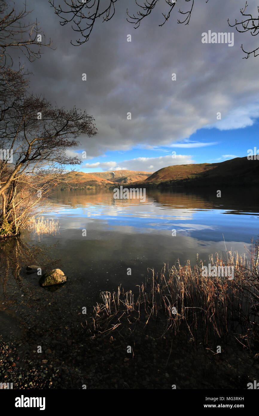 Vista la molla di Ullswater da Glenridding, Parco Nazionale del Distretto dei Laghi, Cumbria County, England, Regno Unito Foto Stock