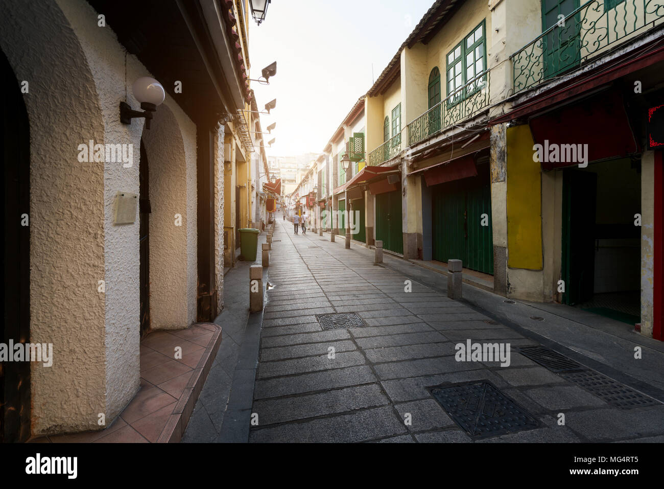 Scenic Street nella città vecchia di Macau (Macao) in Rua da Felicidade area in Macau (Macao), Cina. Foto Stock