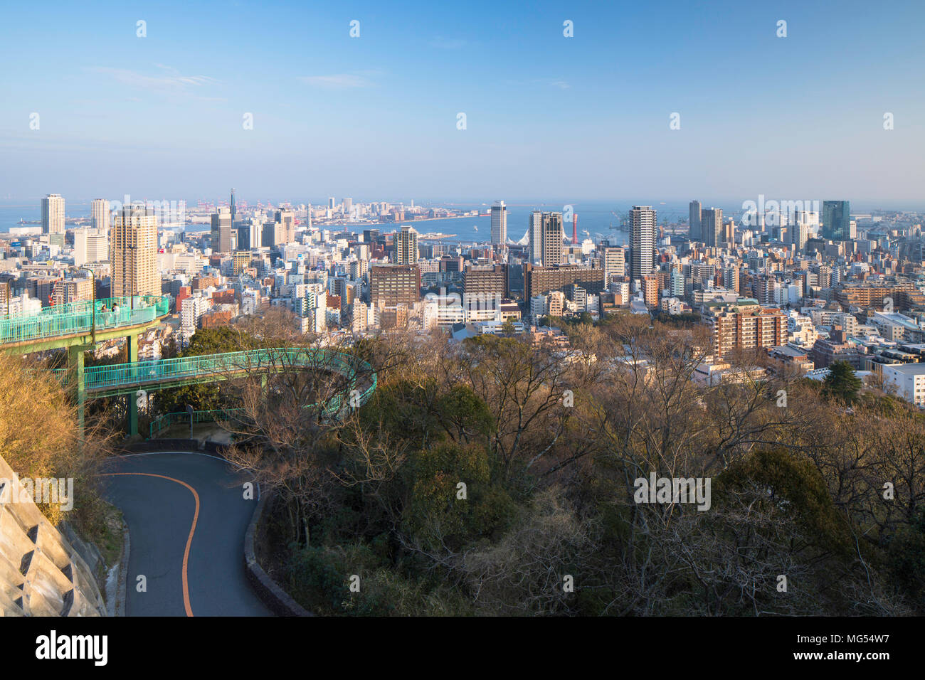 Vista dello skyline di Kobe, Kobe, Kansai, Giappone Foto Stock