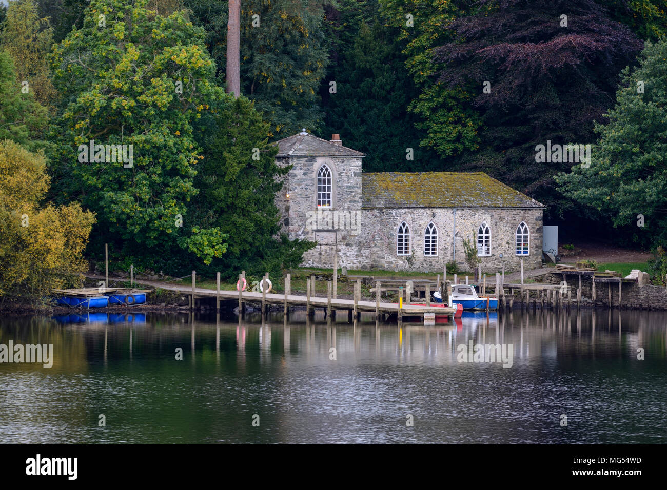 Isola di Derwent House sulla Derwent isola vicino a Keswick sulla Derwent Water nel Parco nazionale del Lake District in Cumbria, Inghilterra Foto Stock