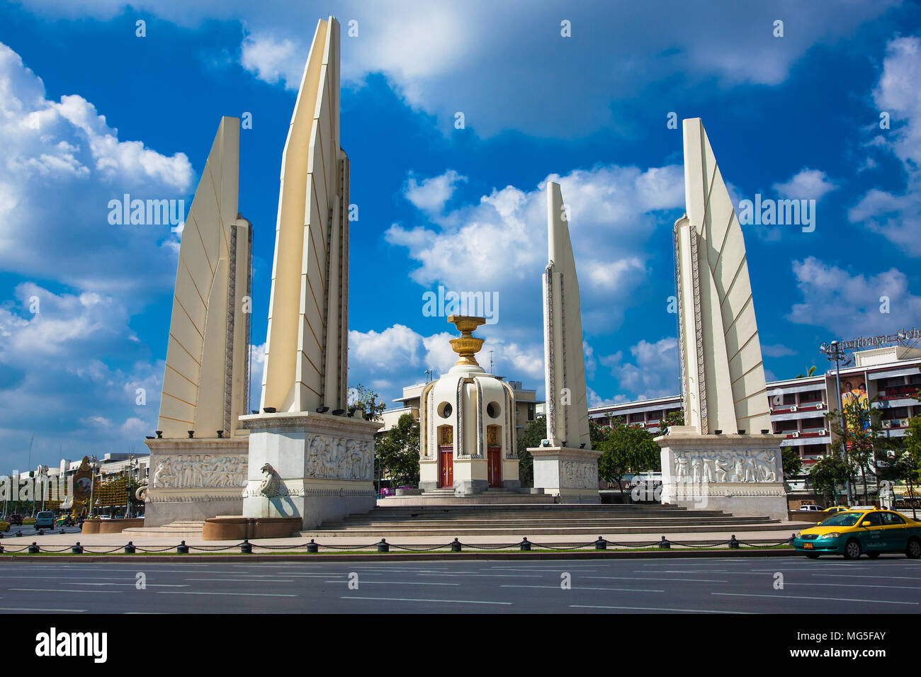BANG KONG, Thailandia-Jan 20, 2016: Democrazia monumento di Ratchadamnoen Klang Road in Phra Nakhon District il Jan 20, 2016, Bangkok, Thailandia. Foto Stock