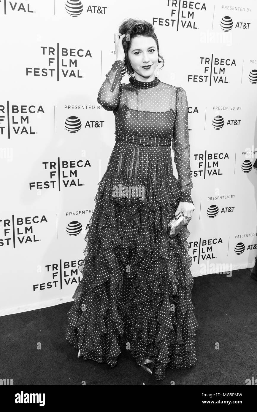 NEW YORK, NY - 22 aprile: attrice Mary Elizabeth Winstead assiste lo screening di " tutto su Nina' durante il 2018 Tribeca Film Festival al teatro SVA su Foto Stock