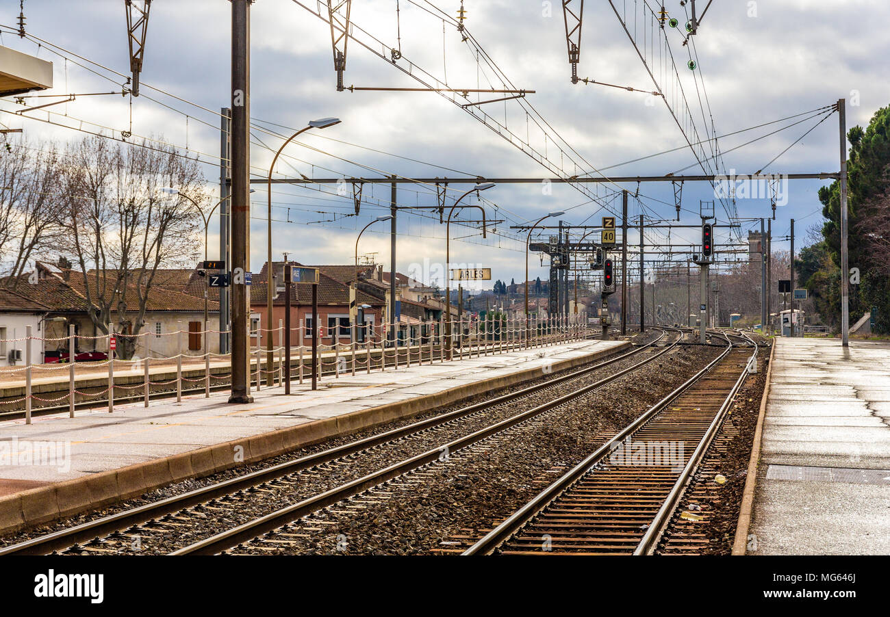 Stazione ferroviaria di Arles - Francia, Provence-Alpes-Côte d'Azur Foto Stock