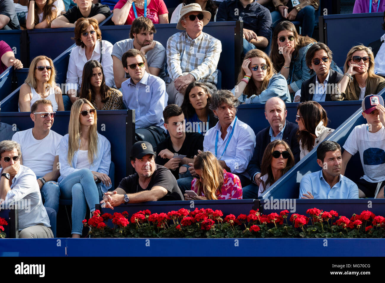 Maria Isabel Nadal e Javier Sanchez Vicario durante il match tra Rafa Nadal e Martin Klizan al Barcelona Open Banc Sabadell 2018, il 27 aprile 2018 a Barcellona, Spagna. (Mikel TriguerosUrbanandsportCordonPress) Foto Stock