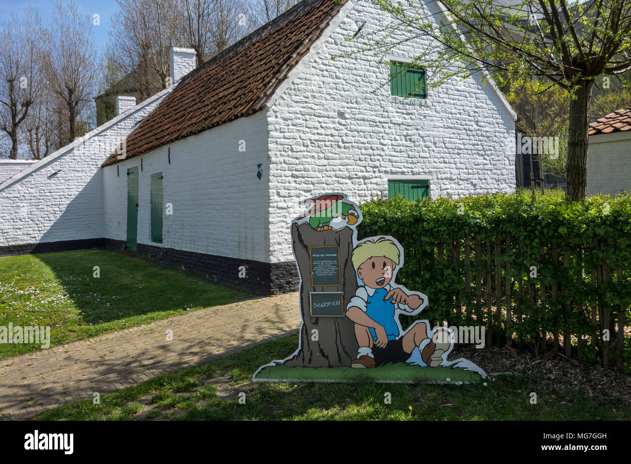 Jommekeshuis / Huisje Nys-Vermoote, vecchia casa di pescatori ora museo belga circa personaggio dei fumetti a Jommeke Sint-Idesbald, koksijde, Belgio Foto Stock