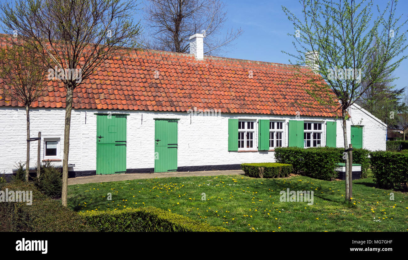Jommekeshuis / Huisje Nys-Vermoote, vecchia casa di pescatori ora museo belga circa personaggio dei fumetti a Jommeke Sint-Idesbald, koksijde, Belgio Foto Stock