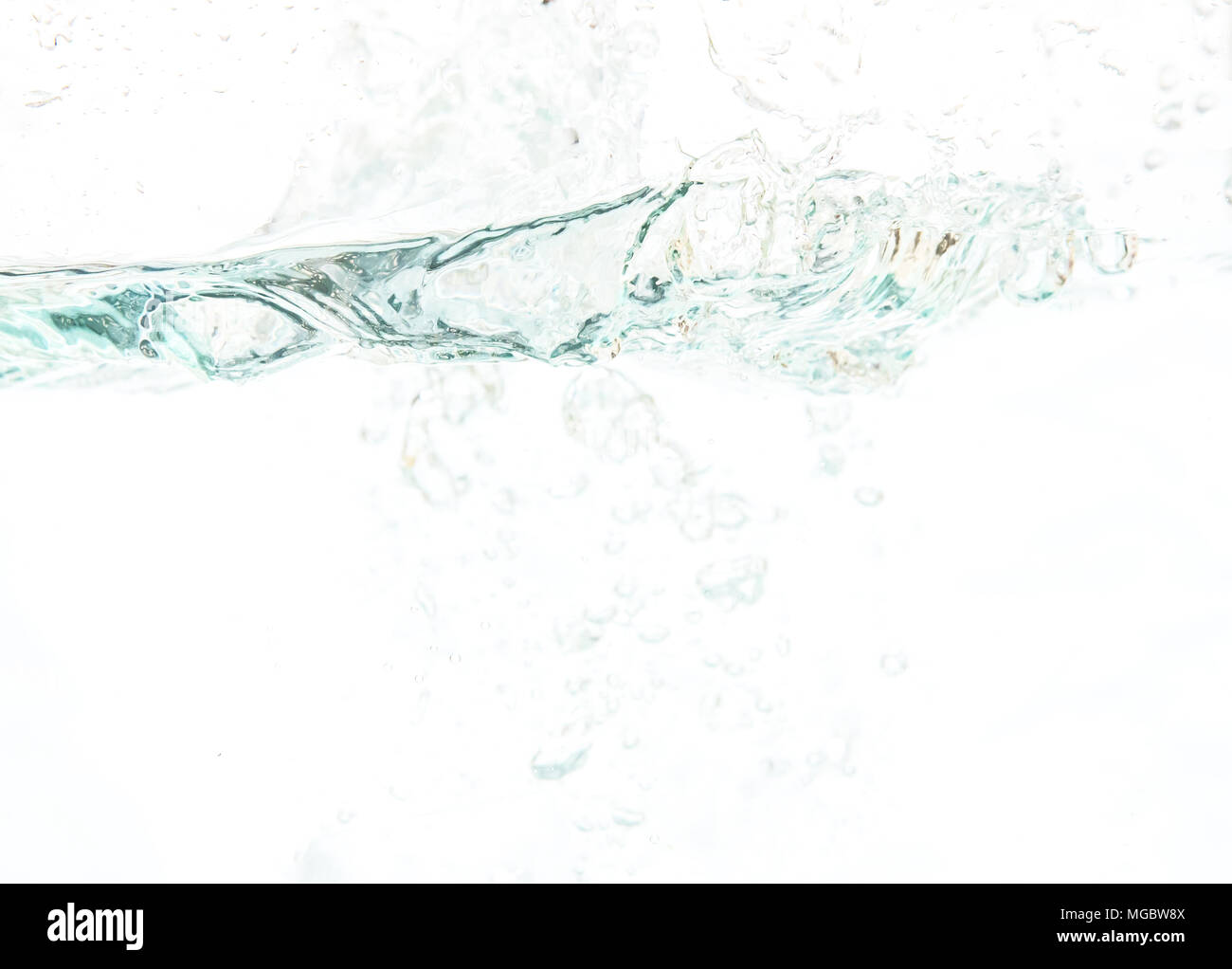 Splash acqua su sfondo bianco Foto Stock