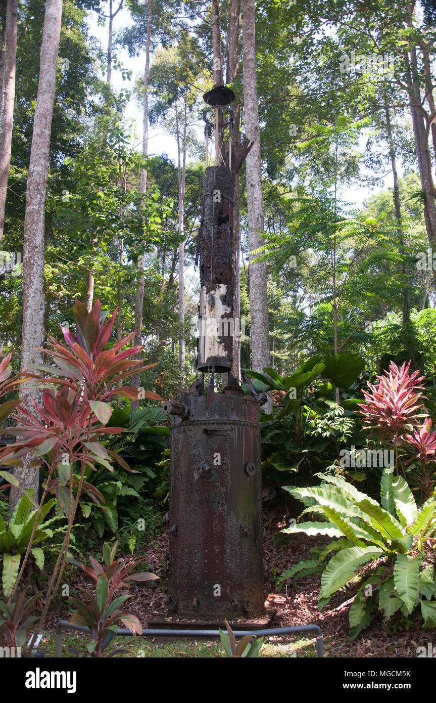 Come un campo di prigionia, il Memorial Park assistito alla morte di 2400 Gli australiani e i britannici imprigionato dai giapponesi nella seconda guerra mondiale. Resti di caldaia di acqua. Foto Stock
