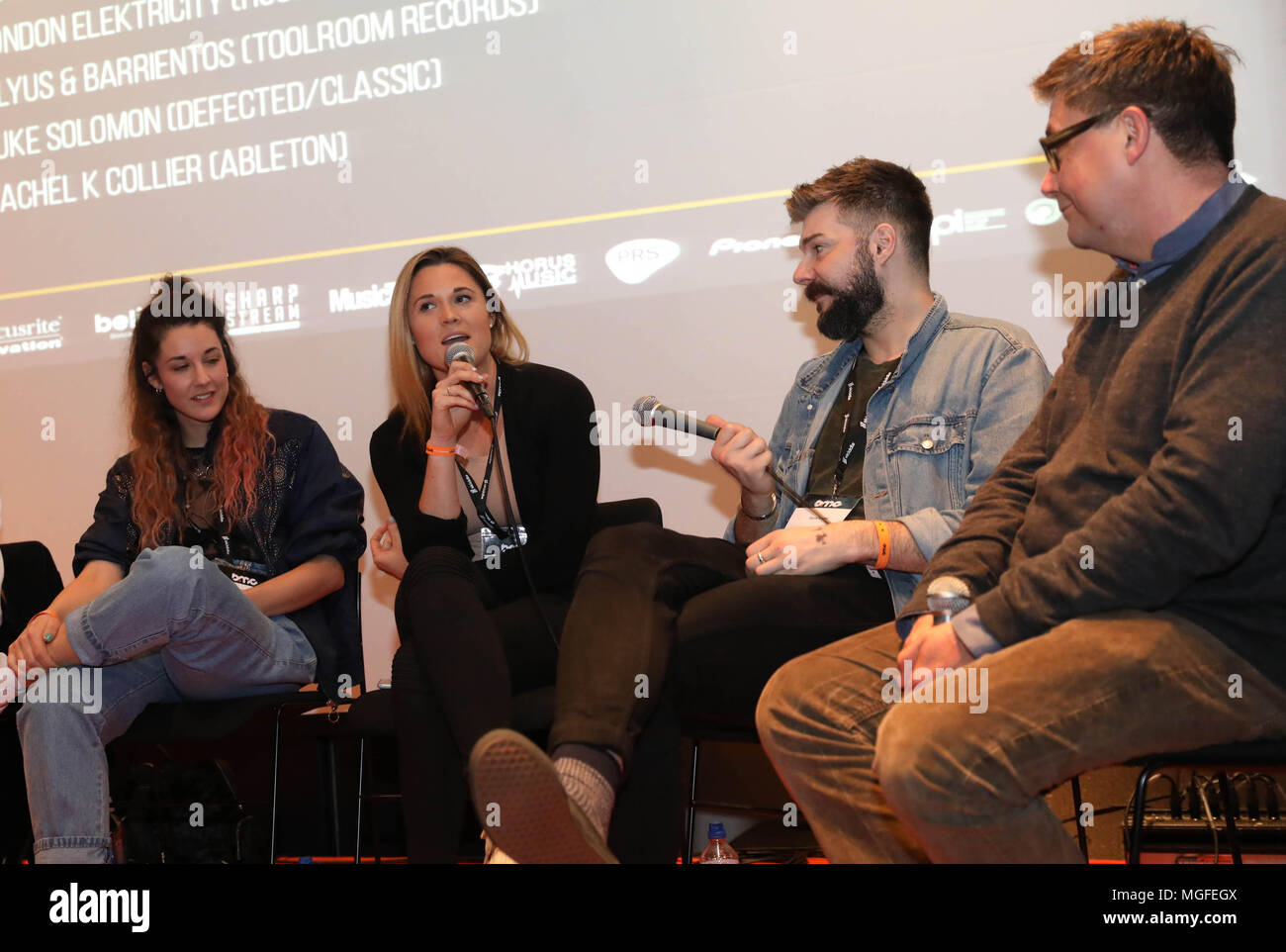 Brighton, Regno Unito, 26 aprile 2018. Giorno due. Il Regno Unito è primo electronic music conference ritorna per il suo quinto anno di Brighton Dome e vari luoghi della città dal 25 - 28 aprile 2018. Moderatore - Katia Isakoff (donne producono musica); Londra Elektricity (Ospedale Records); Illyus & Barrientos (porta-attrezzi record); Luca Solomon (difettato/Classic); Rachele K Collier (Ableton); Alice Clark Foto Stock