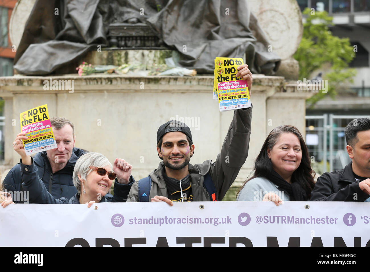 Manchester, Regno Unito, 28 aprile 2018. La solidarietà con la generazione di Windrush, parlare e di alzarsi in piedi al razzismo rally,Piccadilly Gardens, Manchester , 28 aprile 2018 (C)Barbara Cook/Alamy Live News Foto Stock