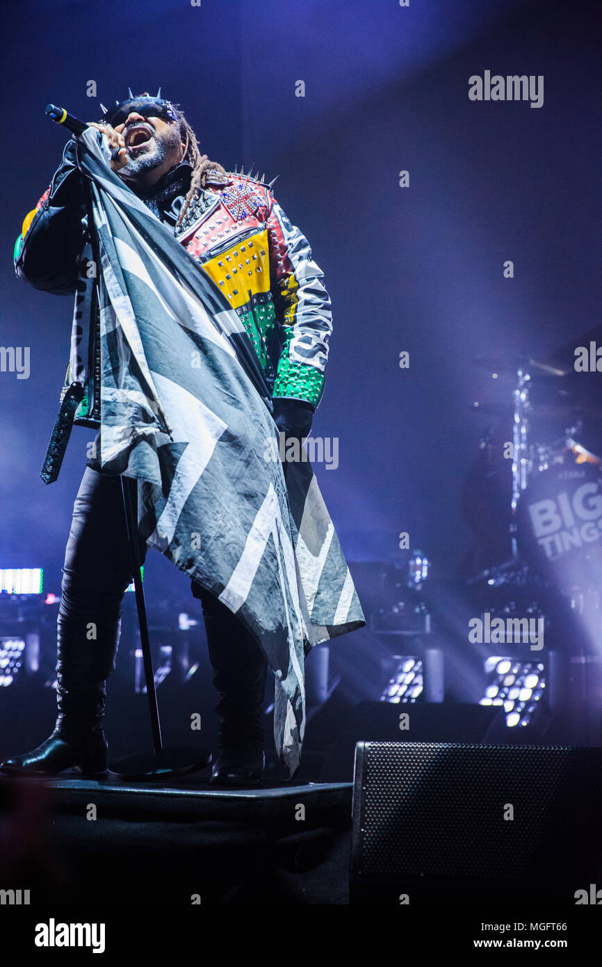 O2 Brixton Academy di Londra, Regno Unito, 28 aprile 2018, Benjie Webb, Skindred il loro grande Tings tour, © Richard Soans/Alamy Live News Foto Stock