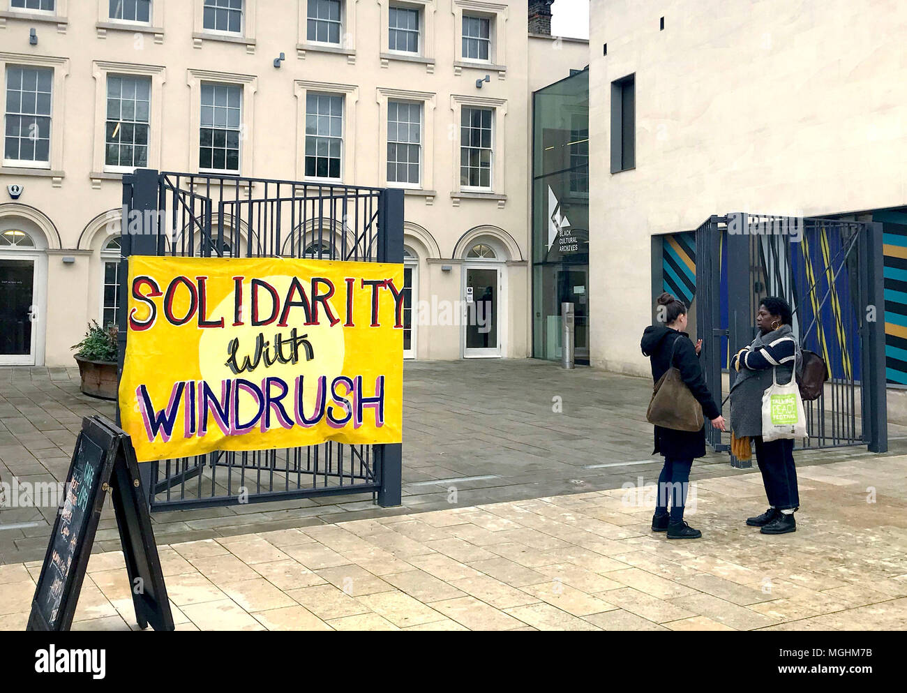 Il nero archivi culturali in Brixton, Londra, dove una solidarietà con Windrush incontro ha avuto luogo. Foto Stock