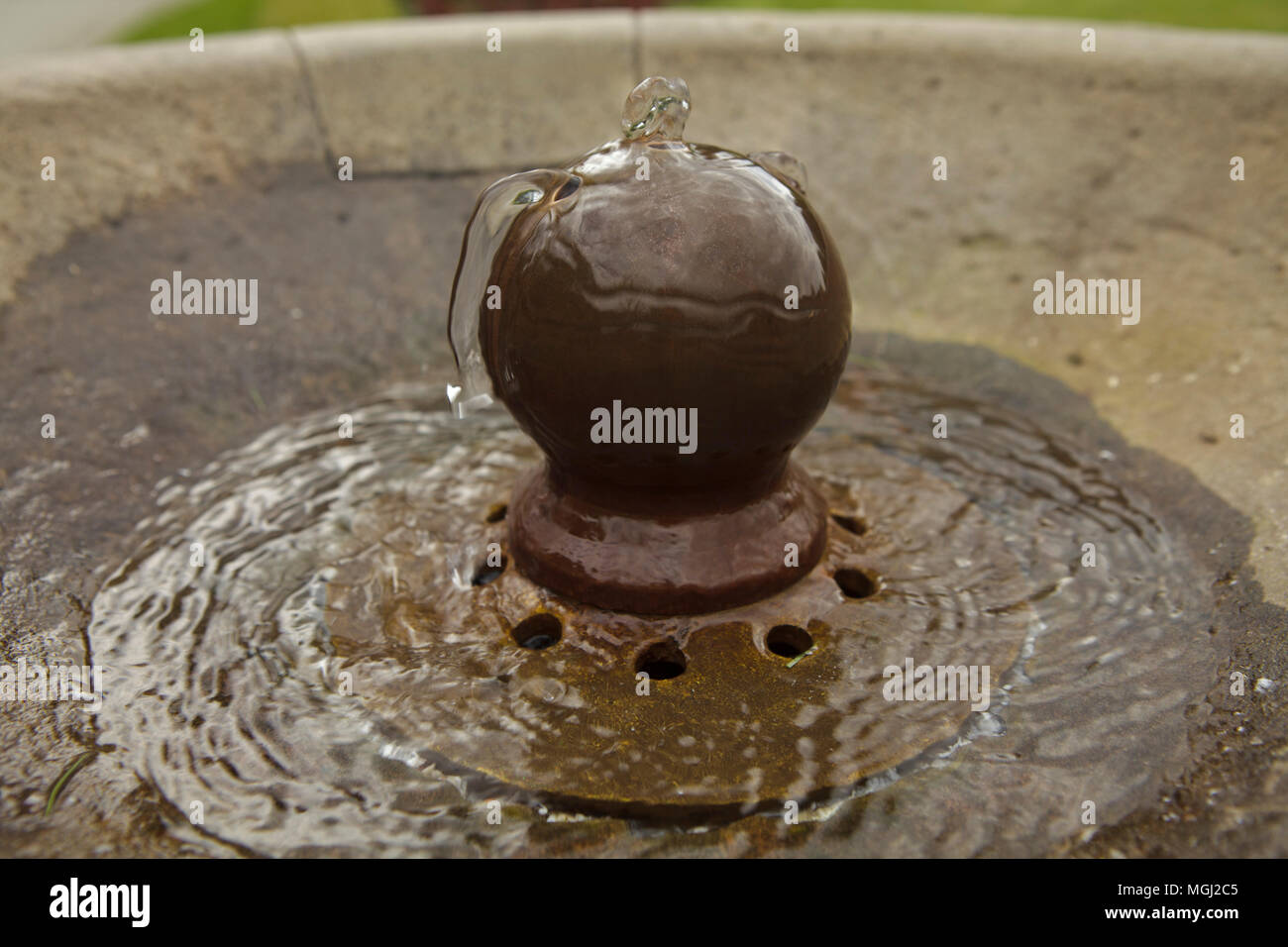 Piccola fontana di acqua Foto Stock