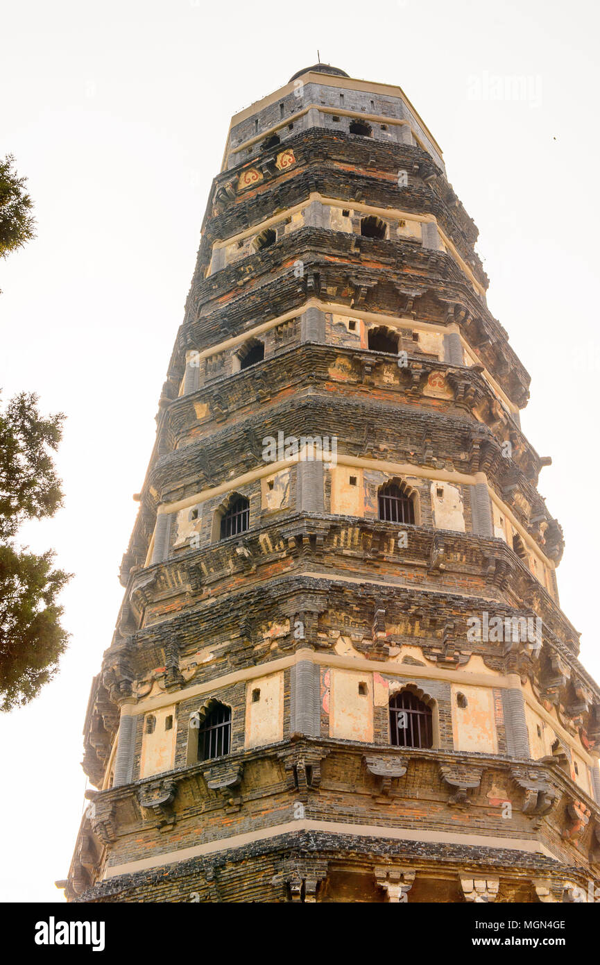 La collina della tigre (Pagoda Pagoda Yunyan) sulla collina della tigre a Suzhou City, Jiangsu Province della Cina orientale. Foto Stock