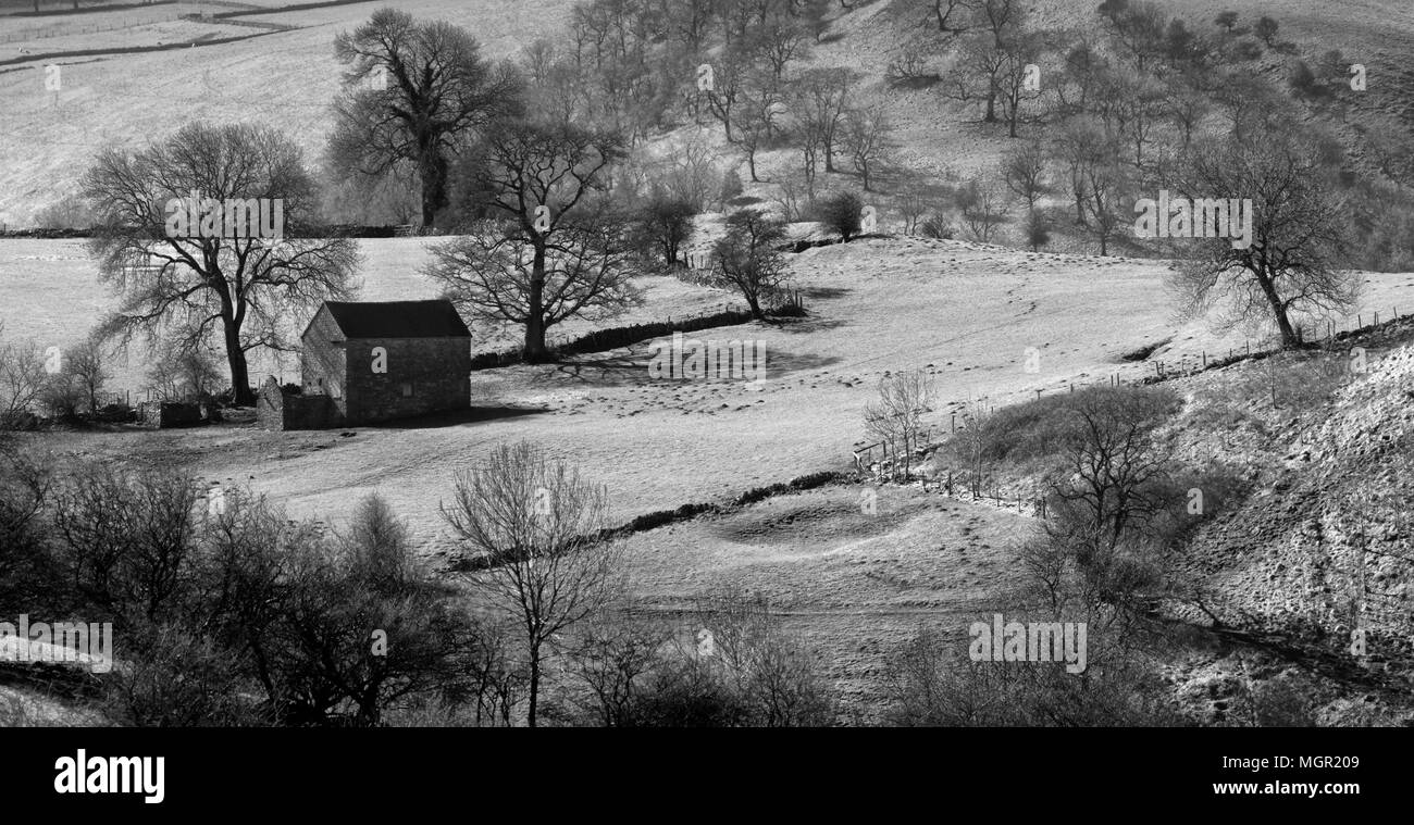 Campo fienile vicino Wetton Foto Stock