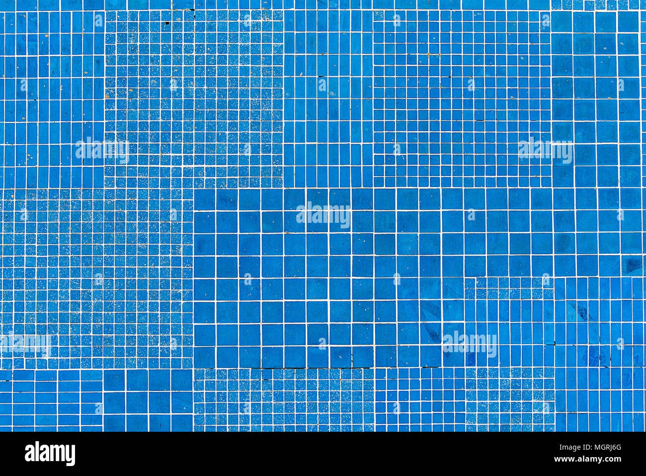 Sfondo blu da tessere di mosaico Foto Stock