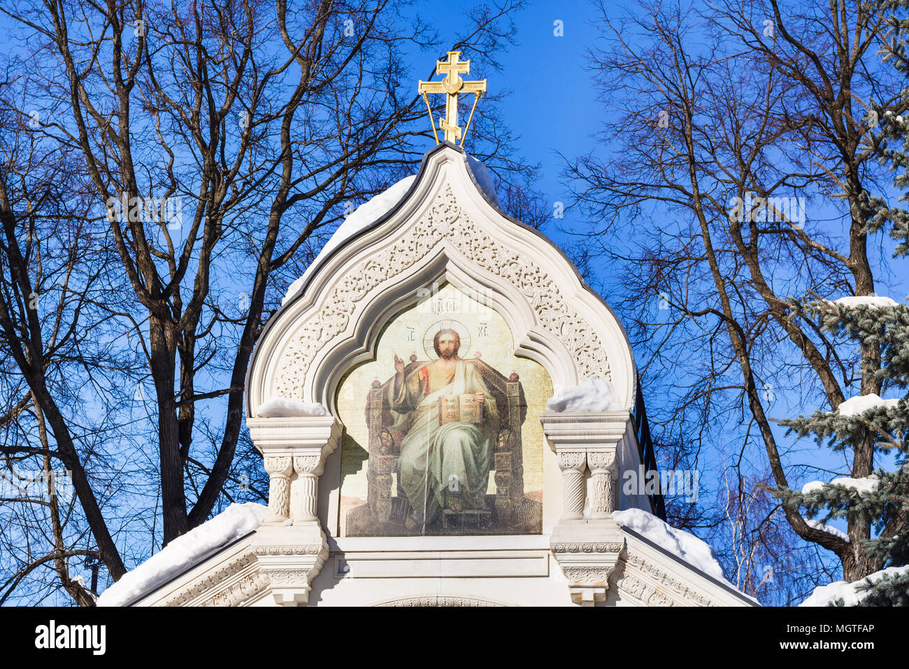 Parte superiore della cripta del principe Dmitry Pozharsky Mikhailovich nel monastero del nostro Salvatore e San Euthymius nella città di Suzdal in inverno a Vladimir oblast della Russia Foto Stock