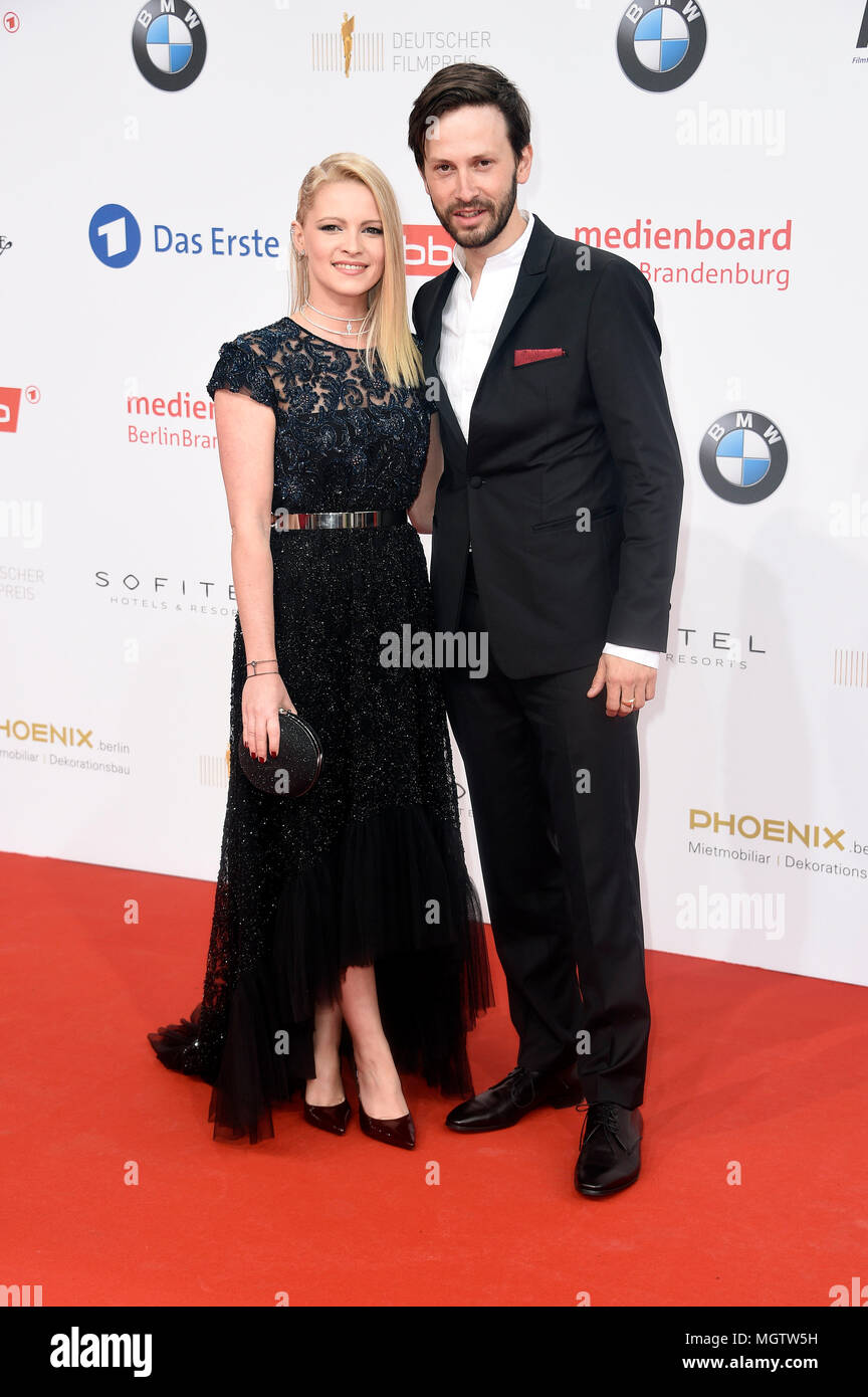 Jennifer Ulrich e Franz Dinda alla presentazione del German Film Prize 2018 nella Messe Berlin. Berlino, 27.04.2018 | Utilizzo di tutto il mondo Foto Stock