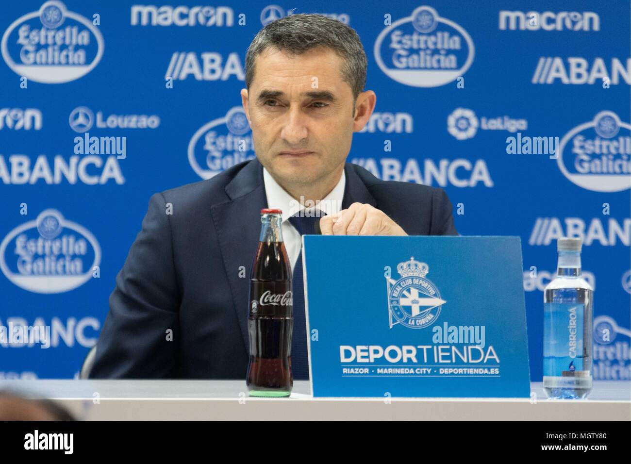 Depotivo v Barcellona, La Liga, Spagna, 29 Apr 2018 Ernesto Valverde in 'conferenza stampa dopo il FC Barcelona win LaLiga durante il Santander Legue (La Liga) partita giocata in Riazor Abanca Stadium tra Deportivo e Siviglia in La Coruna, Spagna, al 29 Apr 2018. Premere Cordon Cordon premere Foto Stock