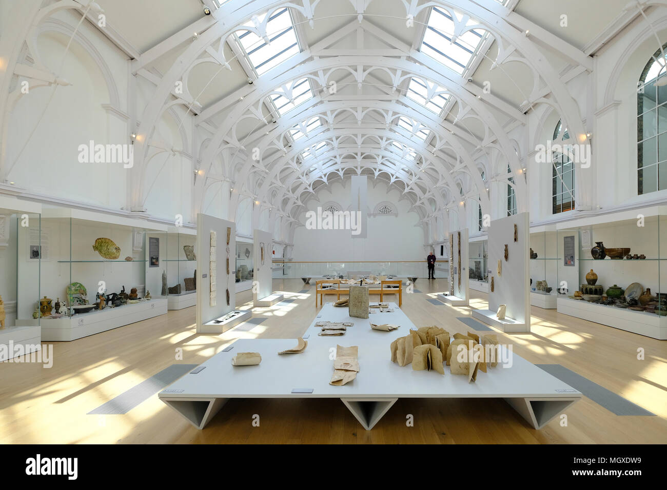 Arte sul display interno York Galleria d'arte che sorge sulla Piazza dell'esposizione nella città Foto Stock