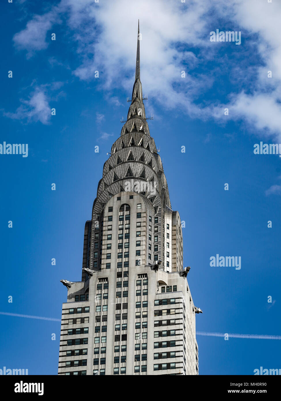 La parte superiore del Chrysler Building di New York City negli Stati Uniti. Da una serie di foto di viaggio negli Stati Uniti. Foto Data: Venerdì, Aprile Foto Stock