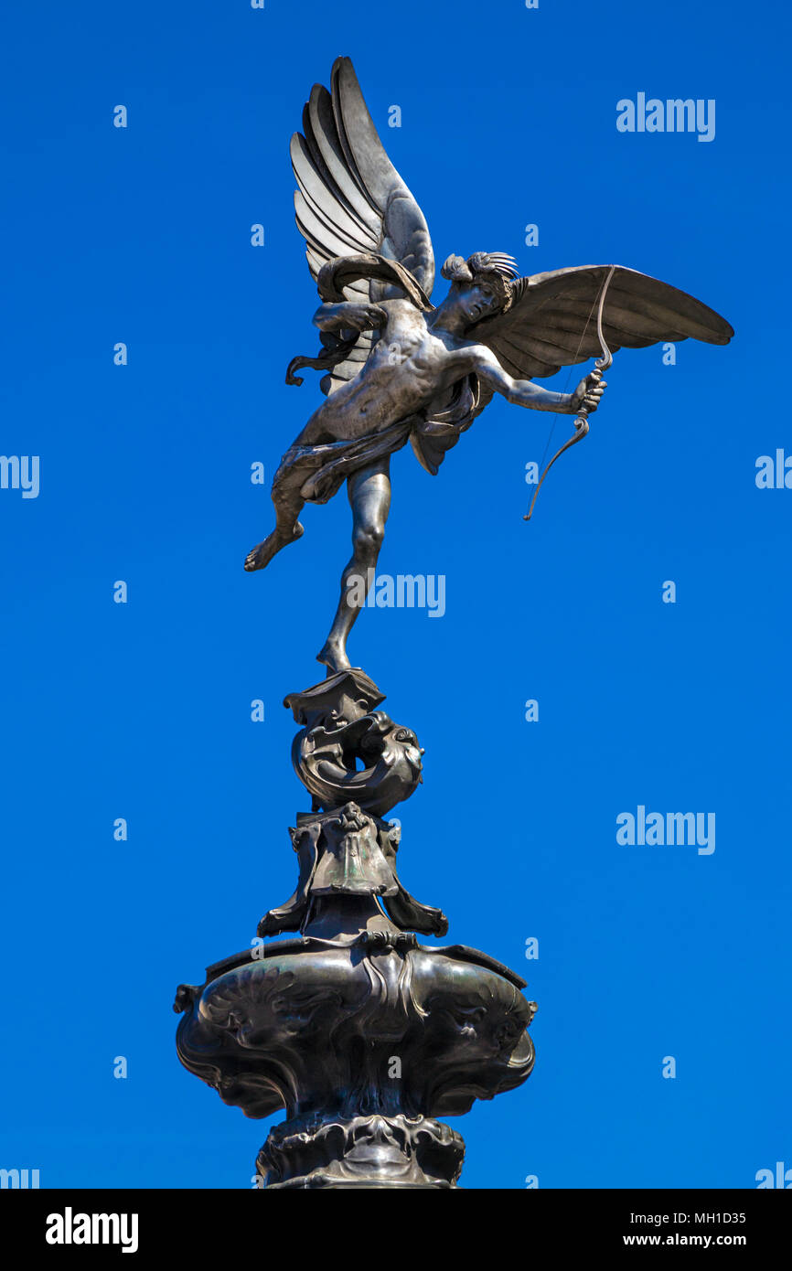 Statua del dio greco Anteros da Alfred Gilbert sulla parte superiore della struttura Shaftesbury Memorial Fontana di Piccadilly Circus, London, Regno Unito Foto Stock