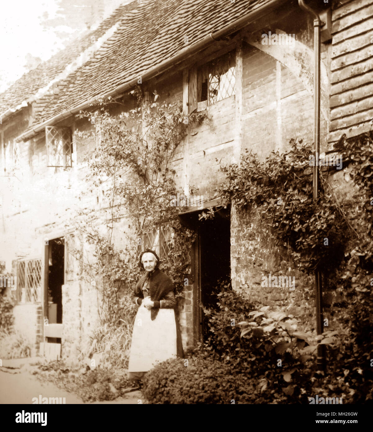 Un cottage in Limpsfield, PERIODO VITTORIANO Foto Stock