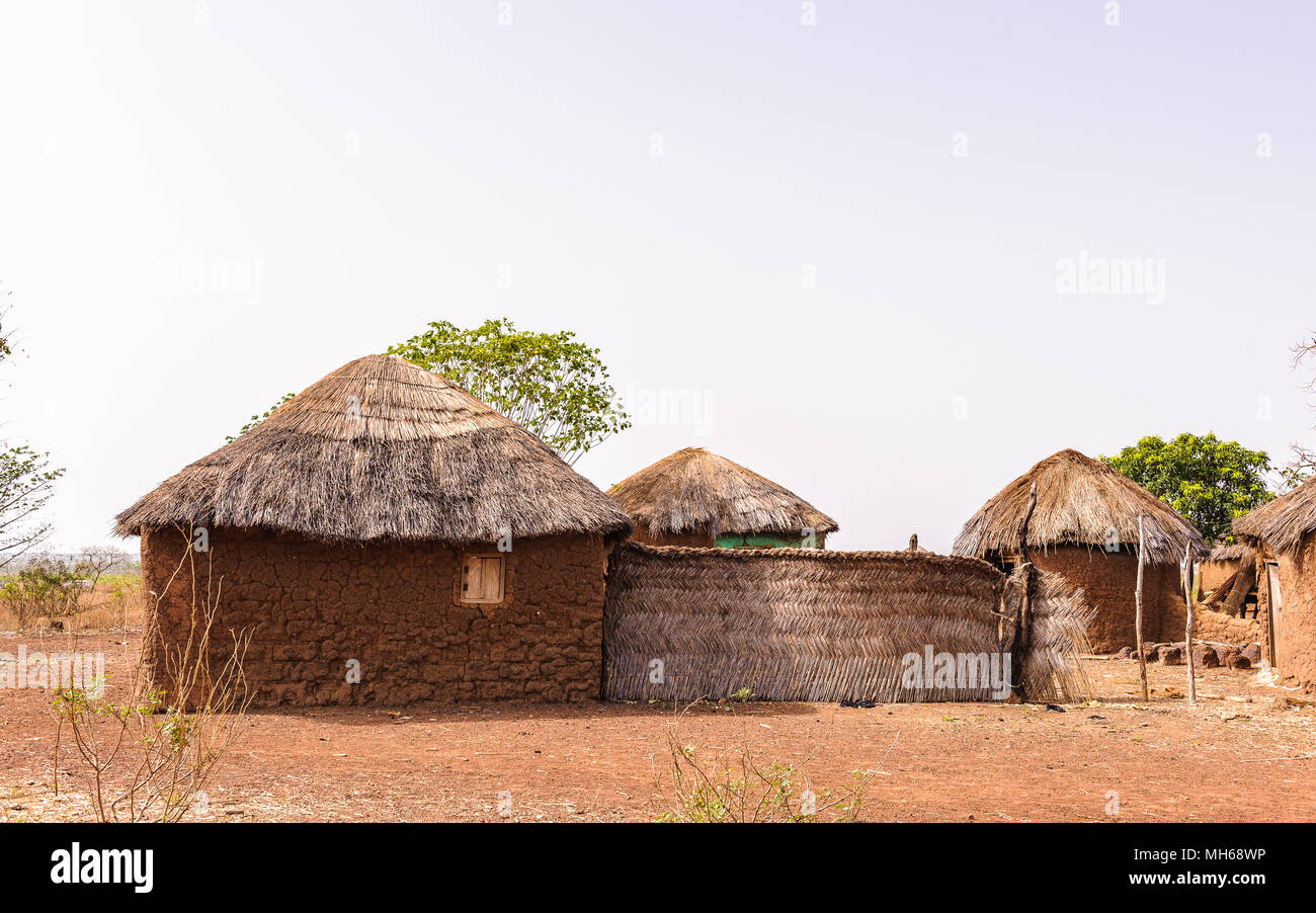 Vecchia casa di poveri del popolo ghaniano, Ghana, Africa Foto Stock