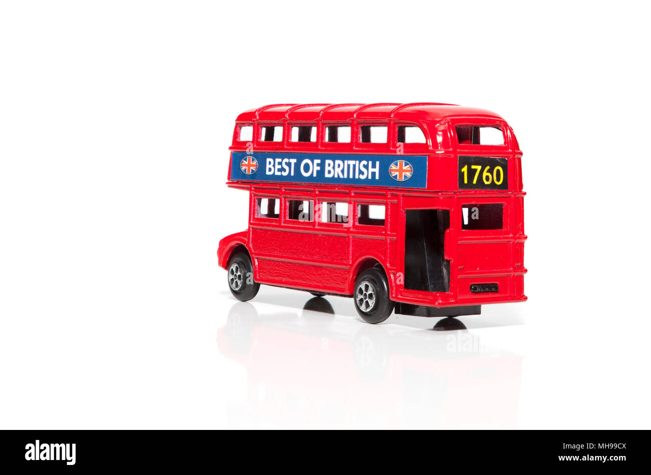 Un Rosso Londra Doubledecker bus. Isolato su sfondo bianco Foto Stock