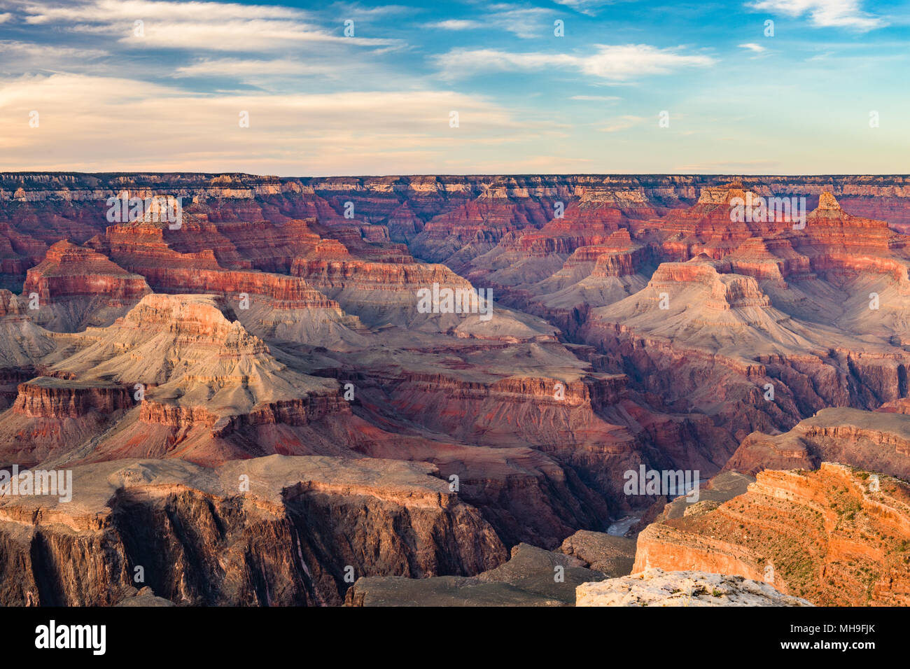 Il Grand Canyon, Arizona, Stati Uniti d'America all'alba dal south rim. Foto Stock