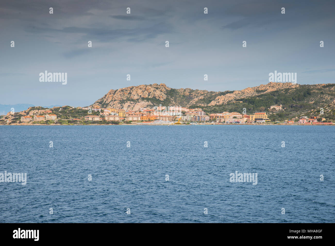 La città e isola di La Maddalena Foto Stock