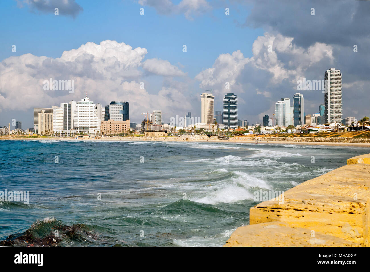 Panorama di Tel-Aviv dalla Vecchia Jaffa, Tel Aviv; Israele; Asia Foto Stock