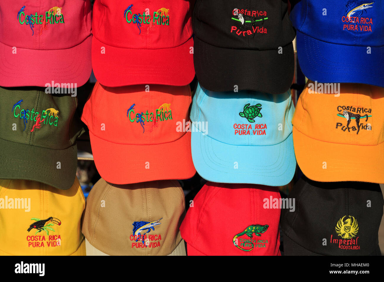 Cappelli da baseball, Craft Market, Puntarenas City, Costa Rica, America Centrale Foto Stock