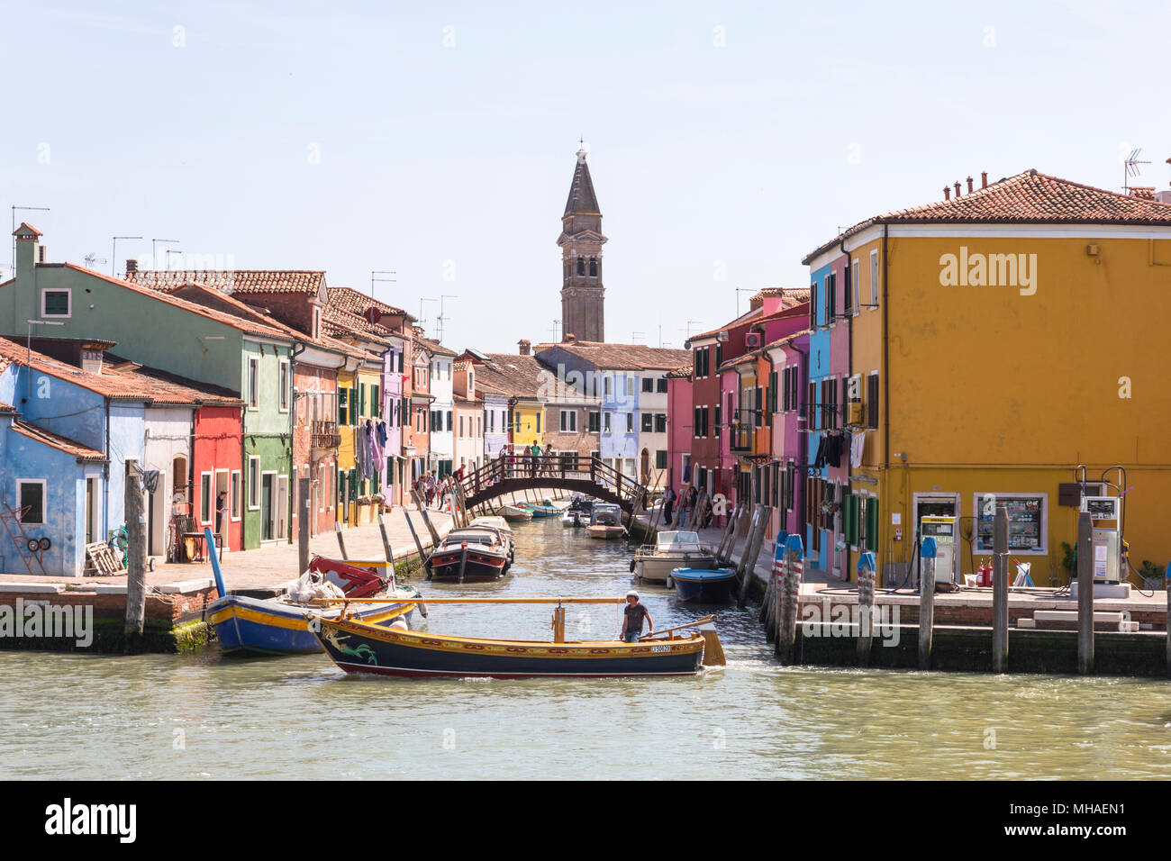 Vista del villaggio di Burano, quartiere di Venezia, Veneto, Italia Foto Stock