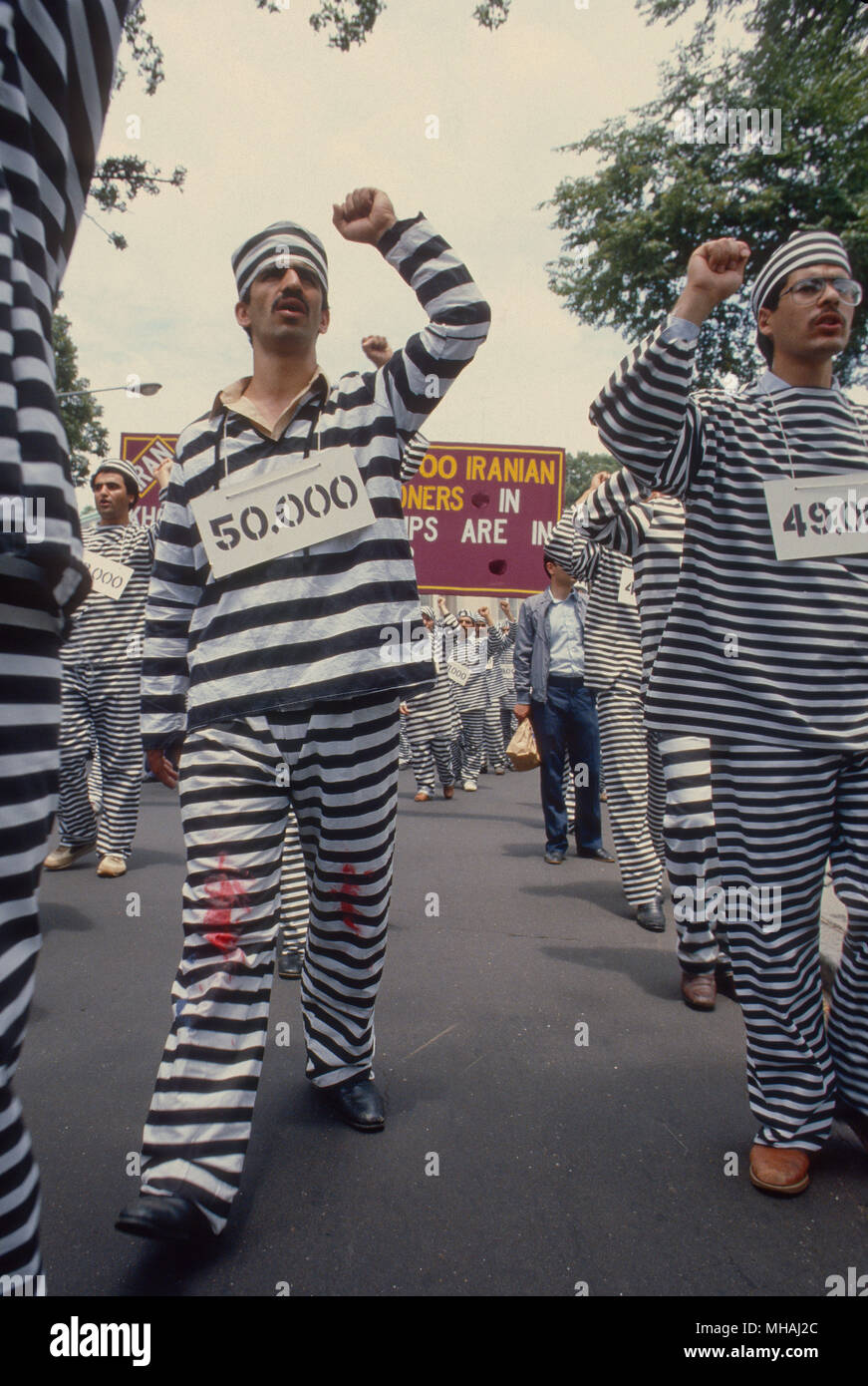 Washington, DC, Stati Uniti d'America, Giugno 1, 1984 dimostrazione da musulmani studenti iraniani la società degli Stati Uniti e del Canada. I sostenitori del popolo della organizzazione Mojahedin dell'Iran contro il regime di Khomeini. Foto Stock