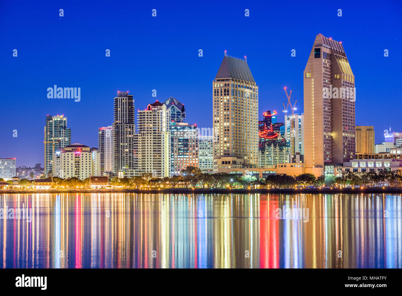 San Diego, California, Stati Uniti d'America downtown cityscape di notte. Foto Stock